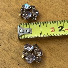 Vintage Weiss Prong Set Purple Lilac Faceted Crystal Glass Clip On Earrings