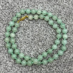 Vintage Green Jade Knotted 8mm Bead Necklace 25″