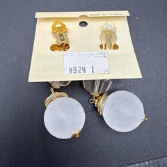 Huge Vintage Bead Dangle Clip On Earrings Gold Tone J6