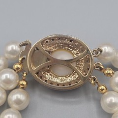 Triple Steand Faux Pearl Bracelet Decorative Box Clasp Crystal Accent 7″