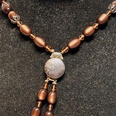 NECKLACE vintage brown acrylic ovals AB faceted beads hidden box clasp 20 1/2″ c