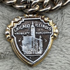 Vintage Charm Bracelet Gold Tone Chicago Illinois 6.5”