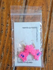 Pierced Earrings Hot Pink Cat Neon Spots Hand Painted Wood Charm Vintage New