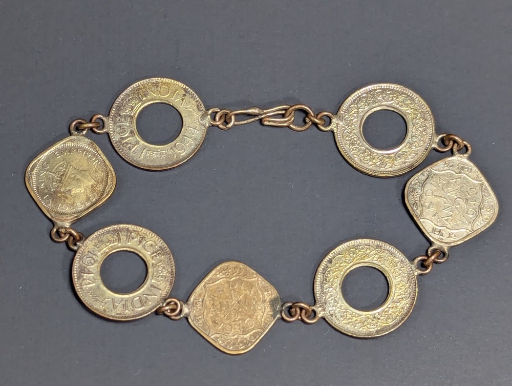 Vintage British India 1/2 Anna 1 Pice 7 Coin Bracelet