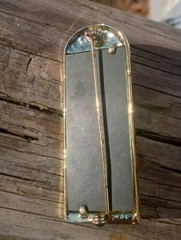 Cat Looking In Mirror Brooch AJC Pin American Jewelry Chain Co. 2.5″ Gold Toned