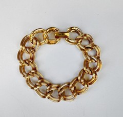 Avon Textured Goldtone Double Curb Textured Link Bracelet Signed Vintage