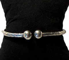 VINTAGE STERLING SILVER BANGLE WEST INDIES ISLAND BALL CUFF BRACELET 22g