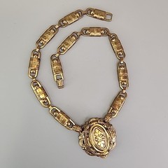 Vintage Kramer of NY Necklace Book Chain Victorian Revival Gold Tone SHORT 14″