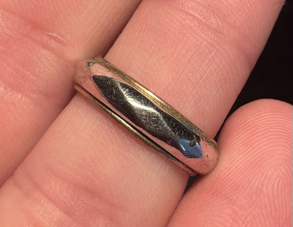 18k Gold H.G.E (Heavy Gold Electroplate) Vintage Unisex Ring! 16mm Diameter
