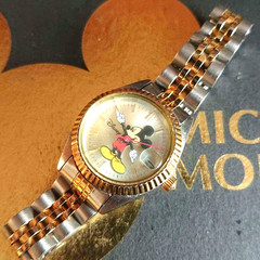 Disney Mickey Mouse Serrated Gold Day-Date Quartz Wristwatch Vintage Analogwatch