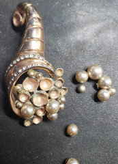 Gold toned Metal Imitation Pearl Rhinestone Cornucopia Brooch Pin NEEDS REPAIR