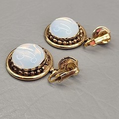 Vintage Opalite Necklace Clip Earrings Set Round Glass Gold Tone Pendant 24″