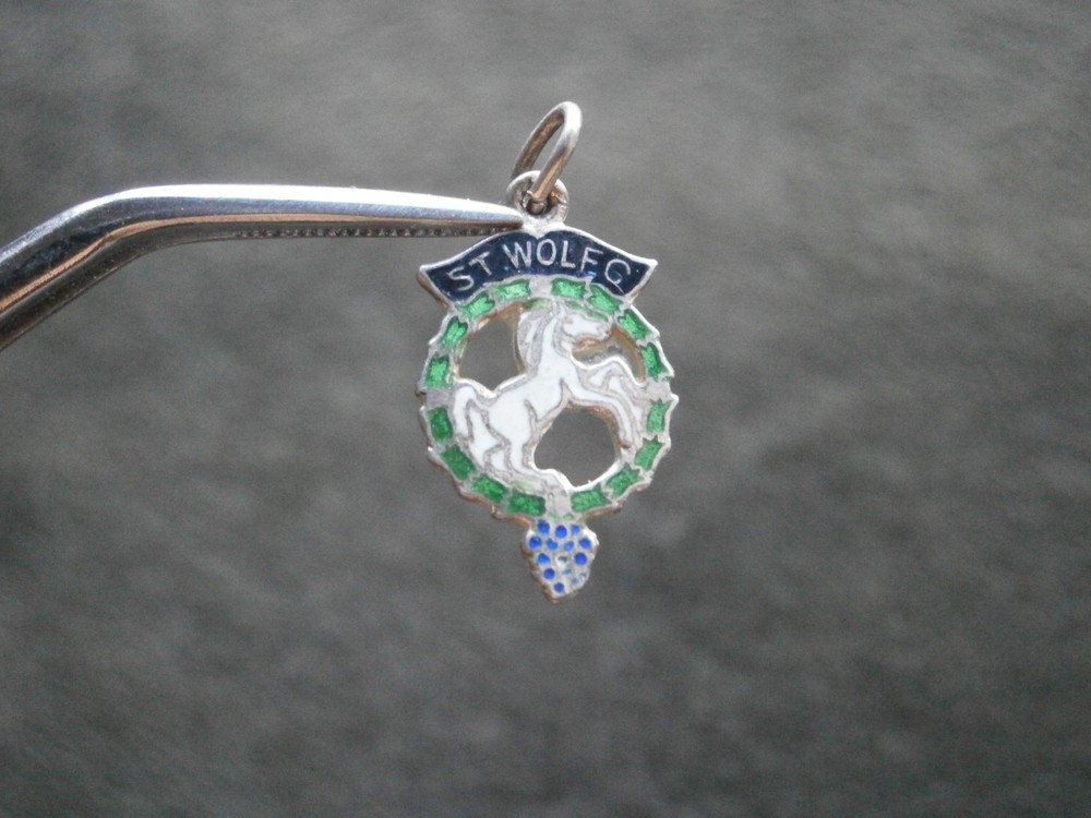 St Wolfgang Horse Austria Vintage 800 Enamel Travel Shield Bracelet Charm 1.1g