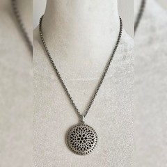 Vintage Y2K Lucky Brand Silver Tone Round Openwork Chunky Pendant Necklace