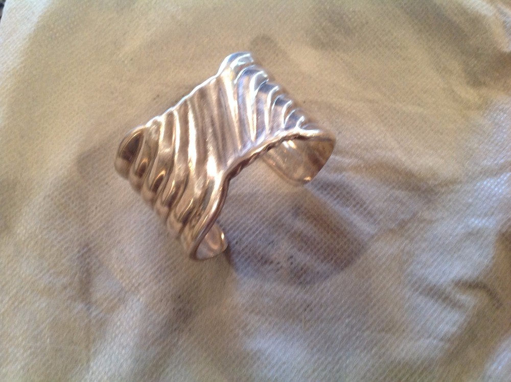 TAXCO MEXICO STERLING SILVER SIGNED TL-74 CUFF BRACELET 2.25″ OPENING 65 GRAMS