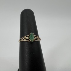 Vintage Jade Women’s Gold Ring Size 5.25 Dainty Classic Scroll Oval .89g