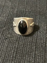 Unusual Vtg 925 Sterling Silver Oval Black Onyx Wide Band Ring Leaf Accents 6.5