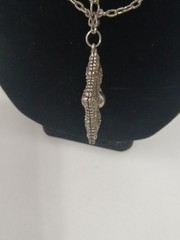 1960 CELEBRITY antiqued silver-tone 2 chains floral filigree pendant necklace