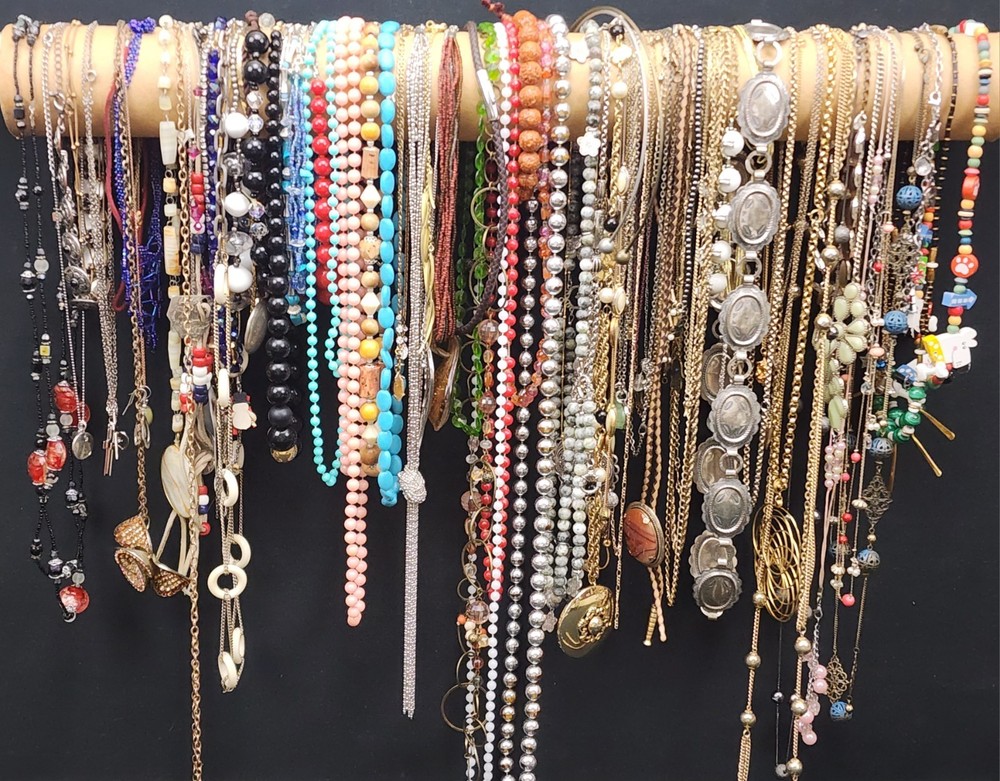 Estate Vintage Costume Jewelry Large Lot 6 LBS Over 100 Necklaces Retro