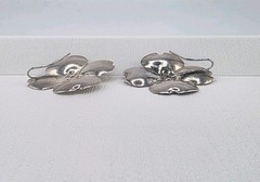 Vintage Stuart Nye 925 Sterling Silver Dogwood Flower Hook Earrings Excellent