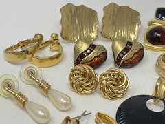 Vintage Bold Estate Costume Earrings Lot (13) 90’s Gold Tone Joan Rivers Trifari