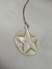 Vintage Stamped Gold Filled Hand Carved Mother Of Pearl Star Pendant Necklace
