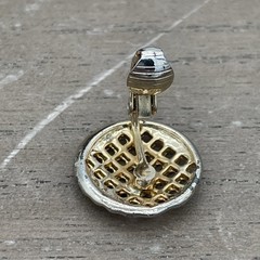 Vintage Unbranded Gold Clip On Earrings With Raised Striped Horizontal Pattern