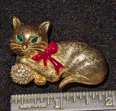 Napier Gold-Tone Green Eyed Cat With Rhinestone Ball Brooch, Signed