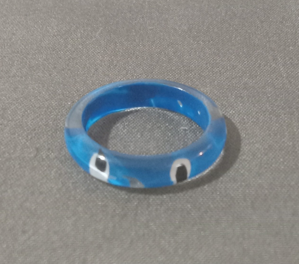 Vintage Hand Painted Lucite Resin Acrylic Ring – Size 7.5 – One of A Kind