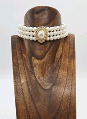 Faux Pearl Choker Necklace Gold tone tone Bead Accent Statement Couture 15.5 in