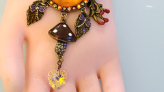 Kirks Folly Seaview Moon Autumn Harvest Mushroom Leaf Crystal Dangle Brooch Pend