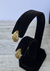 Vintage Galactic Fissure Sparkly Gold Tone Stud Earrings .5 inches