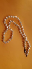 Vintage 1957 Japanese Cultured Akoya Pearl Necklace W/Sterling Clasp 16″ Cream