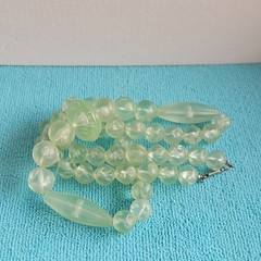 Vtg Translucent Green Lucite 30in Controlled Bubble Necklace