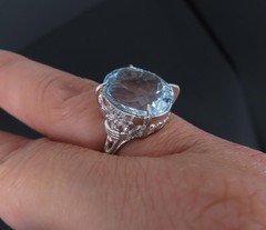 Vintage 9.43ct Oval Cut Aquamarine & 0.06ct Diamond Platinum Ring Size 6.75