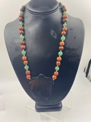 Summer Trapical Vacation Cruises Turtle Pendant Jade Wood Pearl Vtg Lee Sands