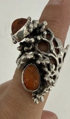 Vintage Modernist Brutalist Ring Amber Resin Cabochon Abstract Size 7.5