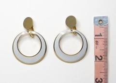 Vintage Gold Tone & White Hammered Round Dangle Hoop Clip-on Lobe Earrings