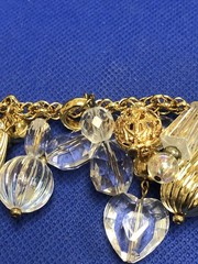STUNNING VTG ROXSANN CLEAR LUCITE, AB & GOLD TONE TEXTURED BEADS 7.25″ BRACELET