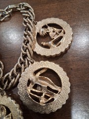 Vintage Gold Tone Sports Charm Bracelet 7″ Sailing, Skiing, Bowling, Golf…