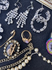 Mixed costume jewelry rhinestones lot a lot of nice pieces d6