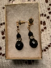 1928 Vintage Black Bead & Rhinestone Pierced Dangle Post Earrings – Gold Tone