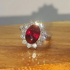 Vintage 18K White Gold Engagement Ring 4.38ct.Natural Rhodolite Garnet Oval Cut