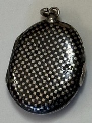 ANTIQUE VICTORIAN NIELLO CHECKERBOARD ORIGINAL PHOTOS LOCKET PENDANT