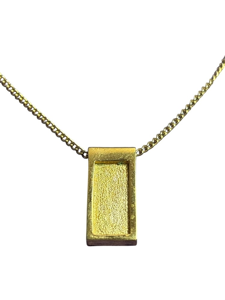 Vintage Avon Goldtone Rectangle Pendant Necklace Spring Ring Clasp 16 – 19 inch