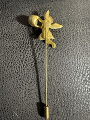 Victorian Hat Stick Pin Cherub Angel Holding Fresh Water Pearl Gold Tone Vintage