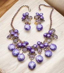 Vintage Juliana D&E Purple Rhinestone Pearl Necklace Earrings Set Book Piece