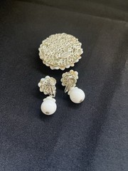 Vintage Miriam Haskell Milk Glass Flower Brooch & Earrings White Floral Dangles
