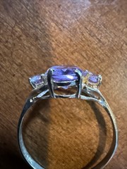 Vintage 10K Yellow Gold Three Stone Oval Amethyst Ring Sz 7.75 1.03 Grams