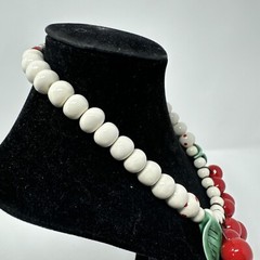 Vintage Rare Ruby Z FLYING COLORS APPLE LEAF Funky Necklace